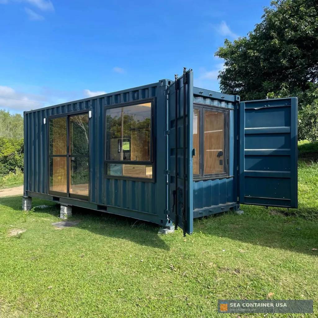 Custom 20ft Cozy Cabin Container House