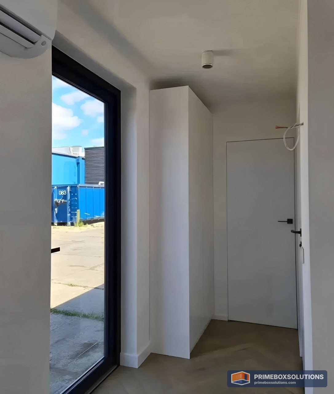 40 ft Custom Shipping Container House - Image 4